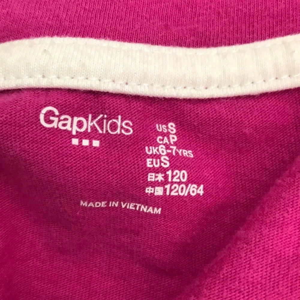 Gap Kids Sequin Embellished Ling Sleeved Tee